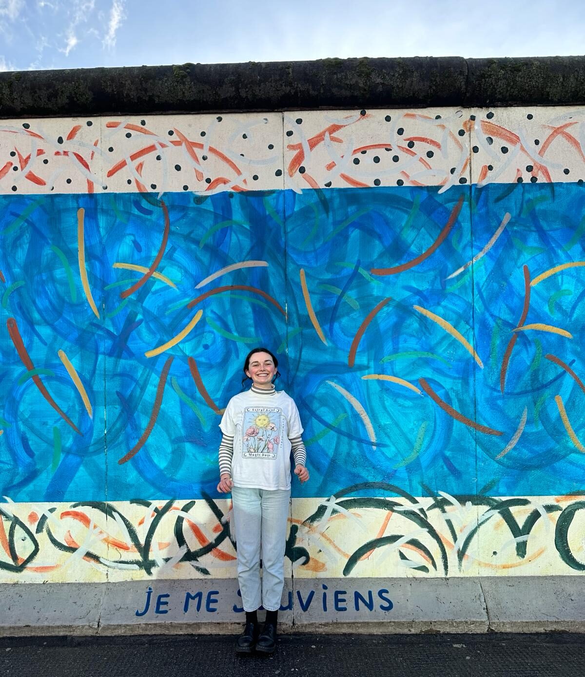 Kate at the Berlin Wall